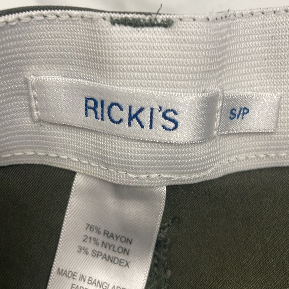 Ricki’s Slim Ankle Pants Olive Stretchy Pockets Pull On Elastic Waist Size S - Picture 3 of 15